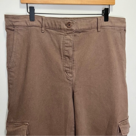 Aritzia Wilfred Free Modern Cargo Pant Size 16 Neutral Minimalist Casual - Picture 8 of 16